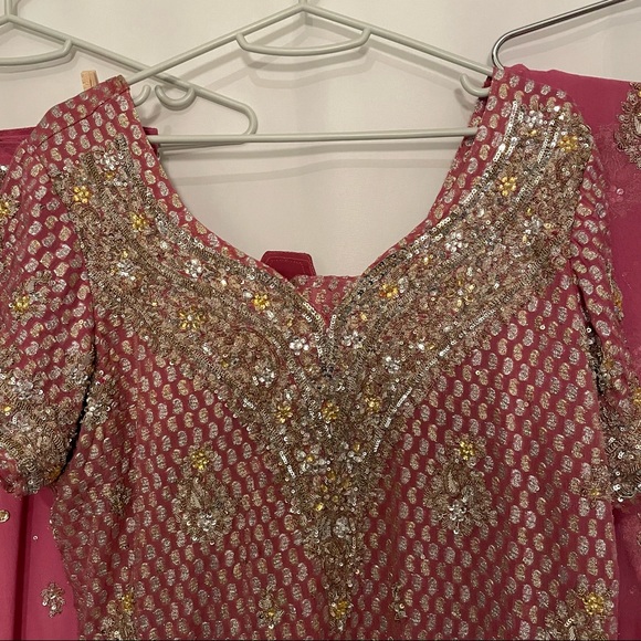 Blush & Gold Salwar Kameez Indian 3-Piece Set – Punjab/Pakistan Style - Picture 6 of 7